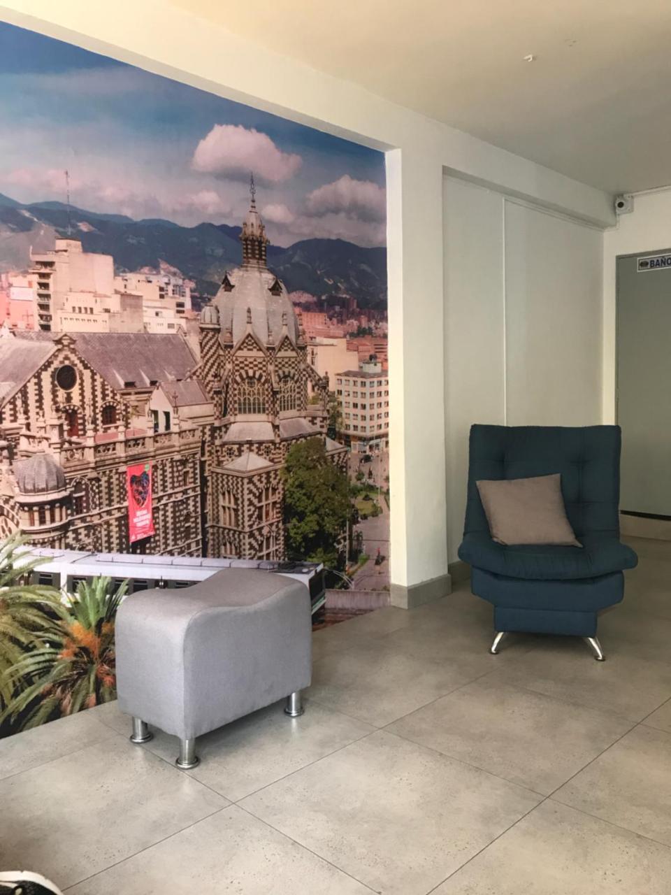Hotel Alcazar ميديلين المظهر الخارجي الصورة